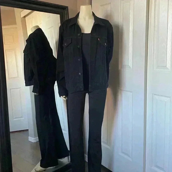 Levis Womens Ex-Boyfriend Trucker Jacket - Picture 6 of 6